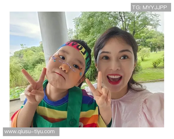 克莱女友甜蜜更新社交媒体秀恩爱我的宝贝我的宝贝让单身狗心碎